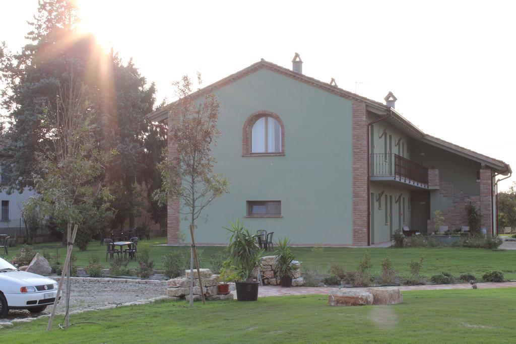 Agriturismo Bassanine Monticelli dʼOngina Extérieur photo
